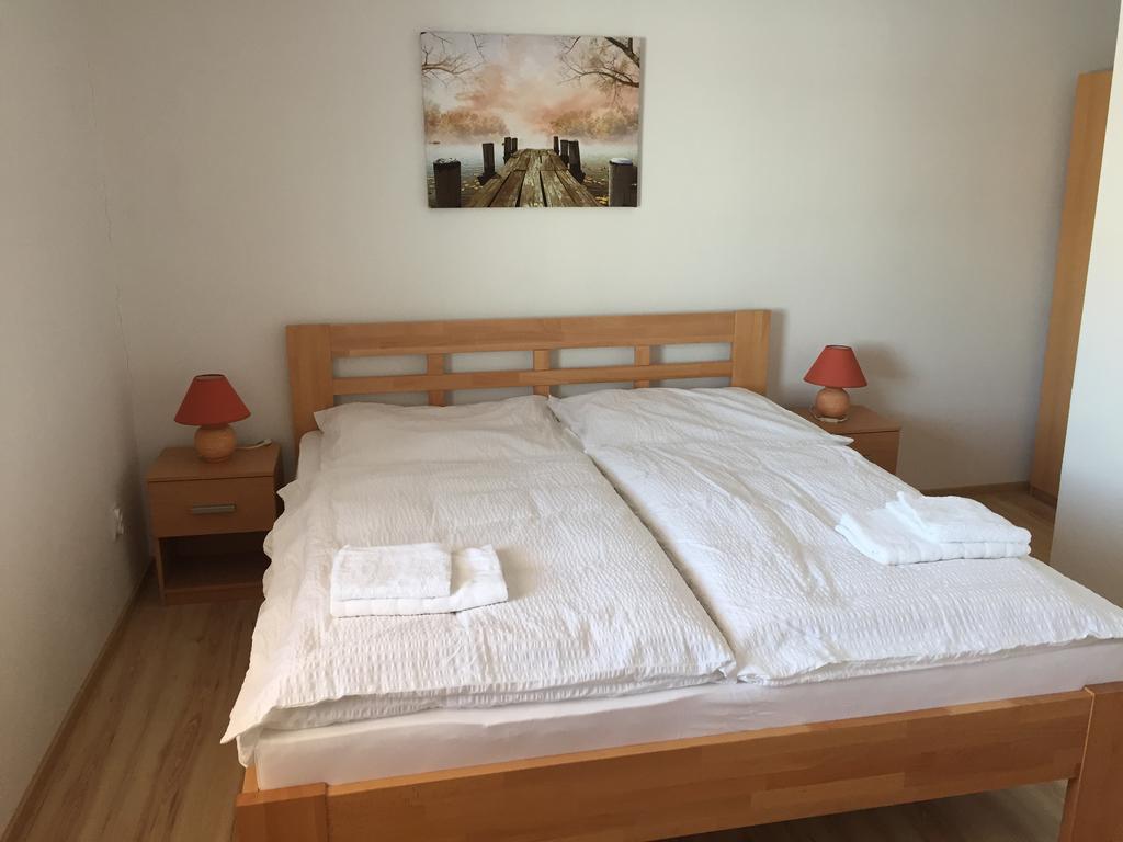 Ubytovanie Joli Jovice Bagian luar foto